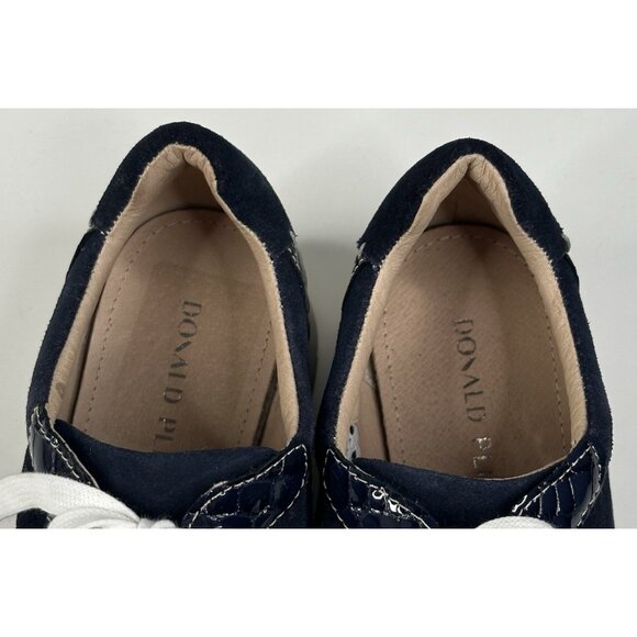 Donald Pliner Daisey Lace-Up Wedge Navy Blue Suede Sneakers Womens Size 8.5M New - Picture 8 of 11